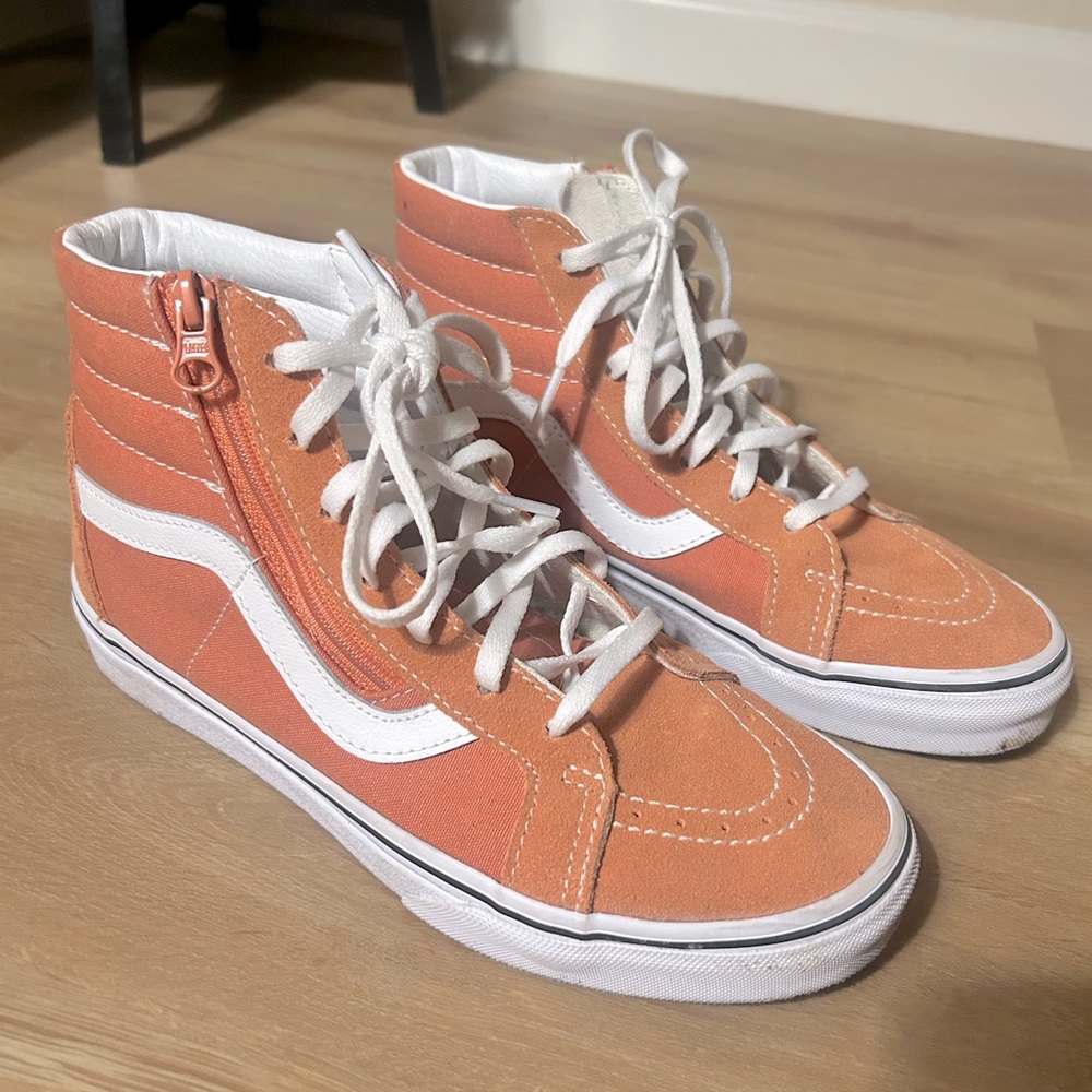 Hightop Vans with zipper detail. Light orange/ coral color. Sz 6 1/2